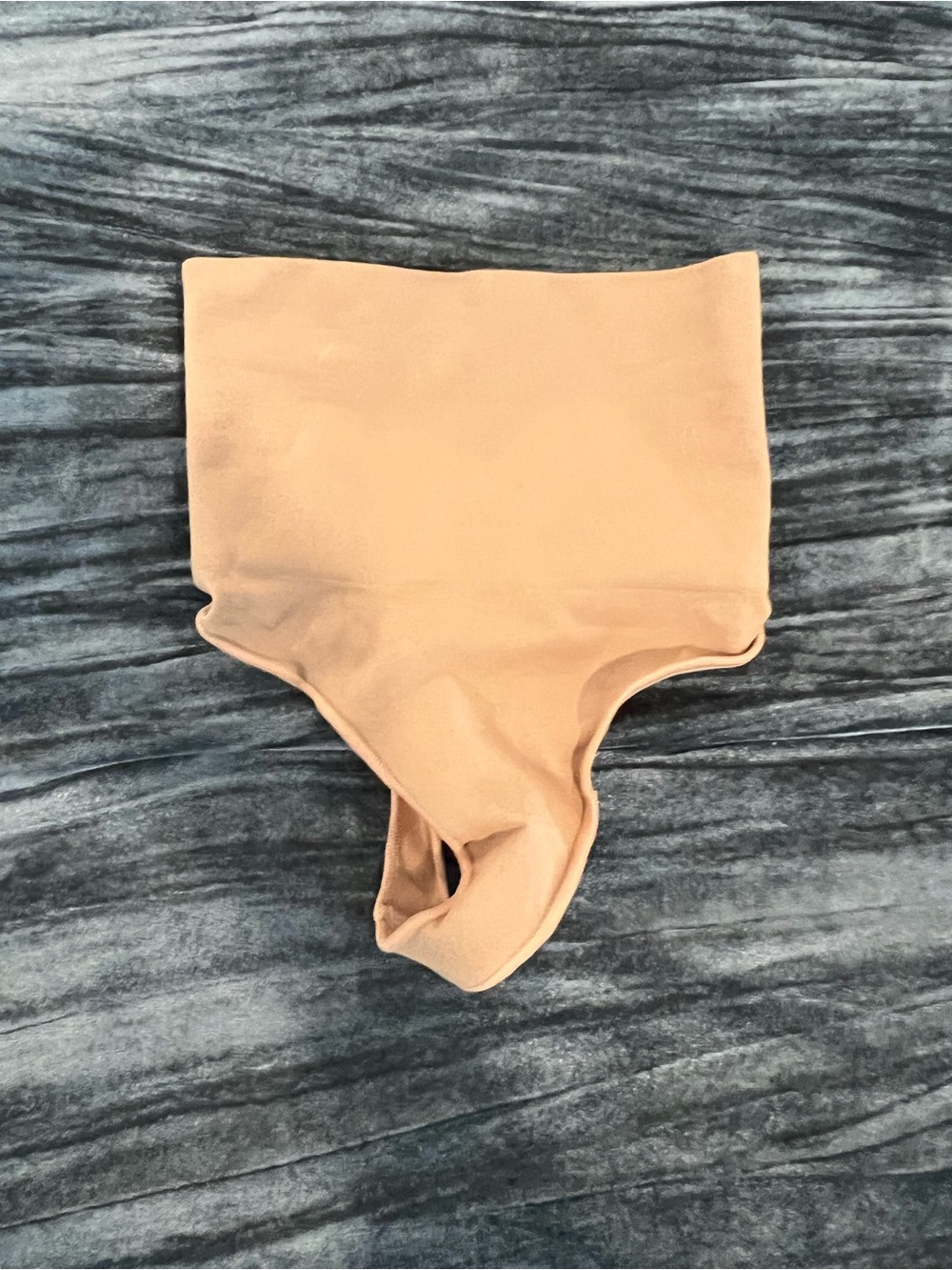 SKIMS Tan Seamless Shapewear Brief Size S/M